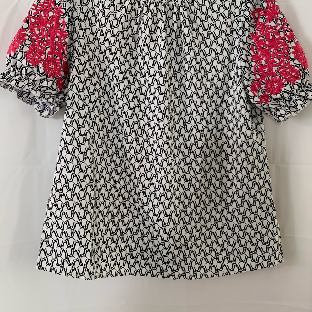 Shein Women's Top LG Black, White, & Pink Embellishments Short Sleeve Blouse
